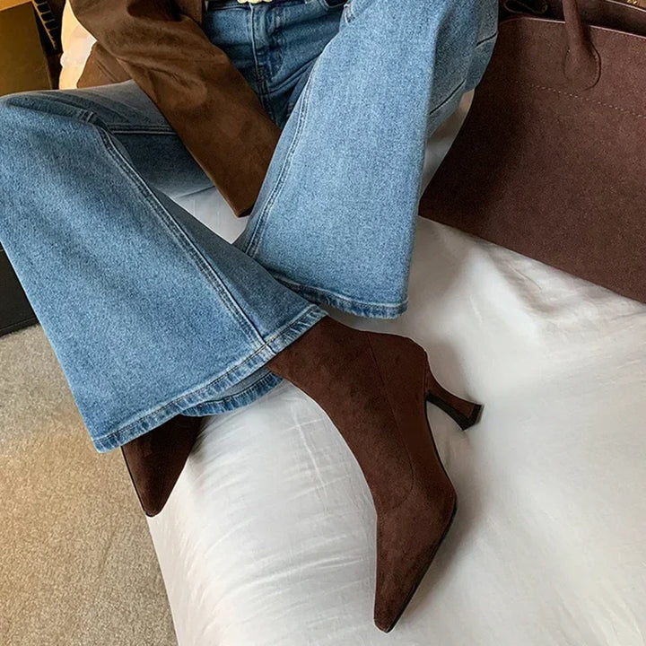 Jenesis | Elegante Wildlederstiefel